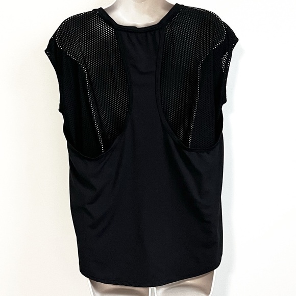 Reebok Cap Sleeve Scoop Neck Back Mesh Pullover Workout Top Solid Black Small - Picture 3 of 7